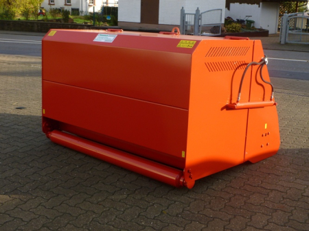 Tocător cu colector 1.40 m Fehrenbach Maschinen – PTO 540 rpm, 20–40 CP, colector 1.15 m³ [3]