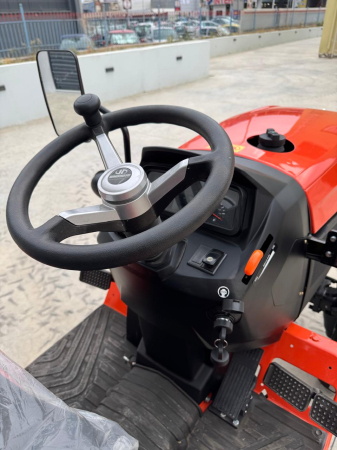 Tractor Hinomoto HM275 – 25 CP, 4×4, transmisie 9+3, PTO 540/980 rpm, motor 3 cilindri diesel [13]