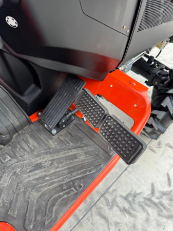 Tractor Hinomoto HM275 – 25 CP, 4×4, transmisie 9+3, PTO 540/980 rpm, motor 3 cilindri diesel [29]