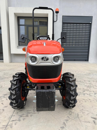 Tractor Hinomoto HM275 – 25 CP, 4×4, transmisie 9+3, PTO 540/980 rpm, motor 3 cilindri diesel [8]