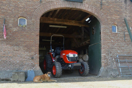 Shibaura SB62h – Tractor compact 60 CP, transmisie hidrostatică 3 game, PTO 540/750, headland management, greutăți frontale, 4×4, ROPS [4]