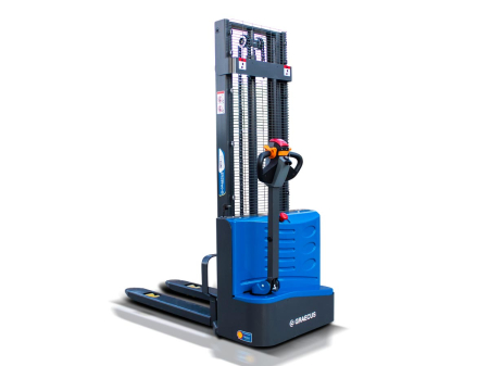 transpalet-electric-wfe15-1500kg-duplex-3000mm-pietonal [1]