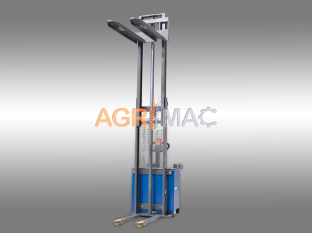 Transpalet electric Clark 1.5T cu platformă operator și catarg Duplex 3200 mm [5]