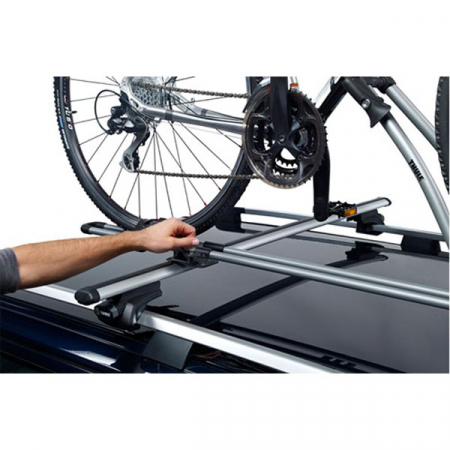 Suport auto pentru bicicleta Thule FreeRide 532, cu prindere pe barele transversale [3]