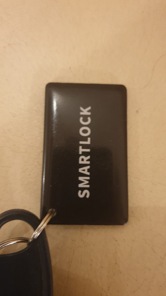 Card de acces compatibil cu incuietorile inteligente [2]
