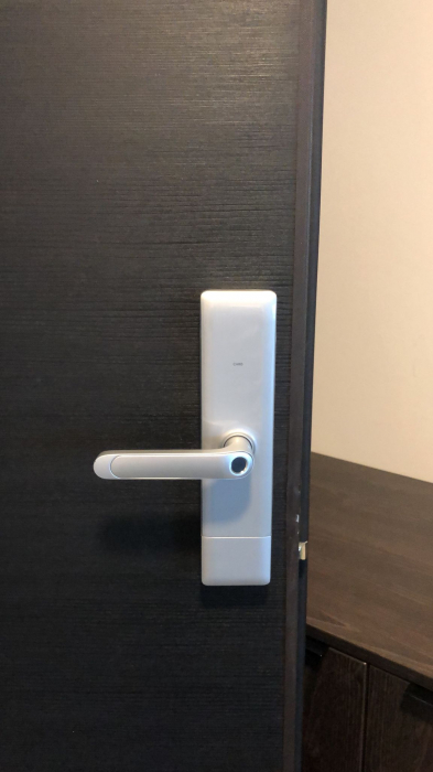 Incuietoare inteligenta, pentru usi din termopan, aluminiu, pvc, lemn si metalice [5]
