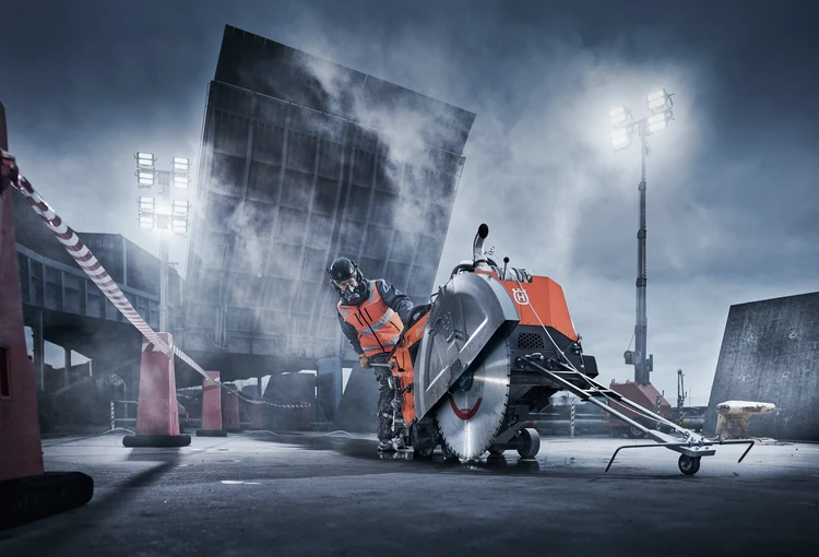 HUSQVARNA CONSTRUCT