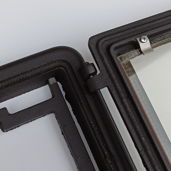 Usa soba din fonta Neo, dimensiuni 26,5 x 26,5 cm [2]