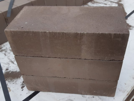 Caramida samota pentru sobe, culoare MARO, dimensiuni 220 x 110 x 60 mm [1]