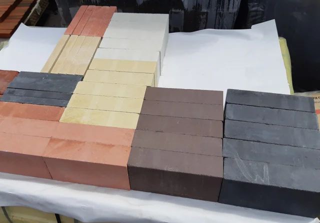 Caramida samota pentru sobe, culoare MARO, dimensiuni 220 x 110 x 60 mm [5]