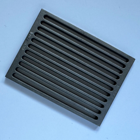 Usi de semineu - Gratar din fonta rezistent pentru sobe, model MD16, dimensiune 226 x 310 x 18 mm