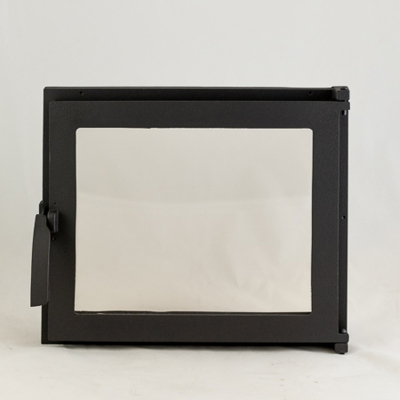 Usa din fonta K3630 prevazuta cu sticla termorezistenta, cu dimensiunile 36 x 30 cm [8]