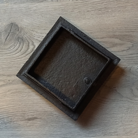 Usa vizitare NERO din fonta pentru sobe zidarie - 17 x 17 cm [3]