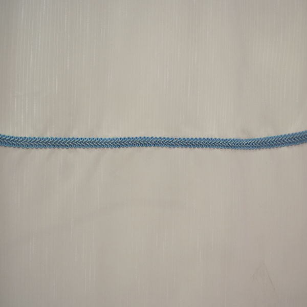 Perdea sable alb cu fir albastru brodat, 310x150 cm [3]