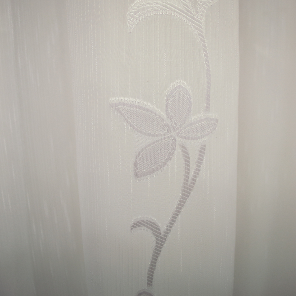 Perdele sable cu flori albe 520x245 cm [2]