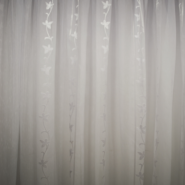 Perdele sable cu flori albe 520x245 cm [4]