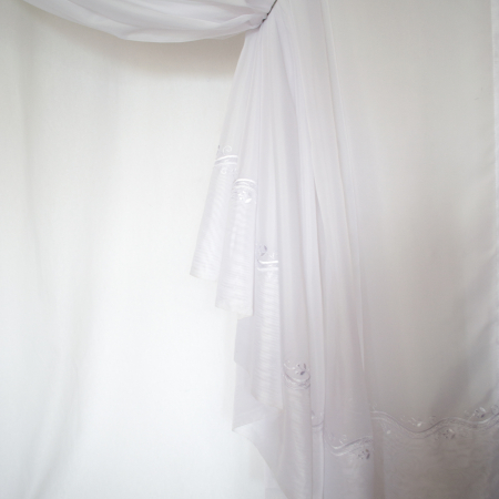 Perdea Velaria voal alb cu bordura, 290x245 cm [2]