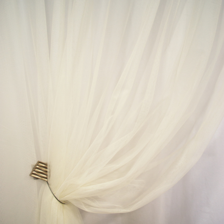 Perdea Velaria tiul unt cu bordura brodata, 630x260 cm [3]