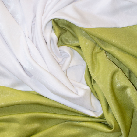 Set draperii soft alb cu parte verde, 2x140x250 cm [1]