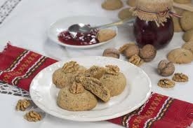 Biscuiti vegani cu nuca si busuioc, 150g [3]
