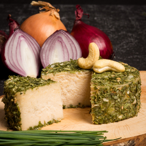 Hrana, alimente - Branza ECO maturata, cu chives & ceapa - 150g