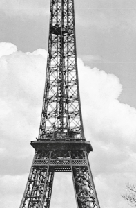 Fototapet 00644 Turnul Eiffel anul 1909 [1]