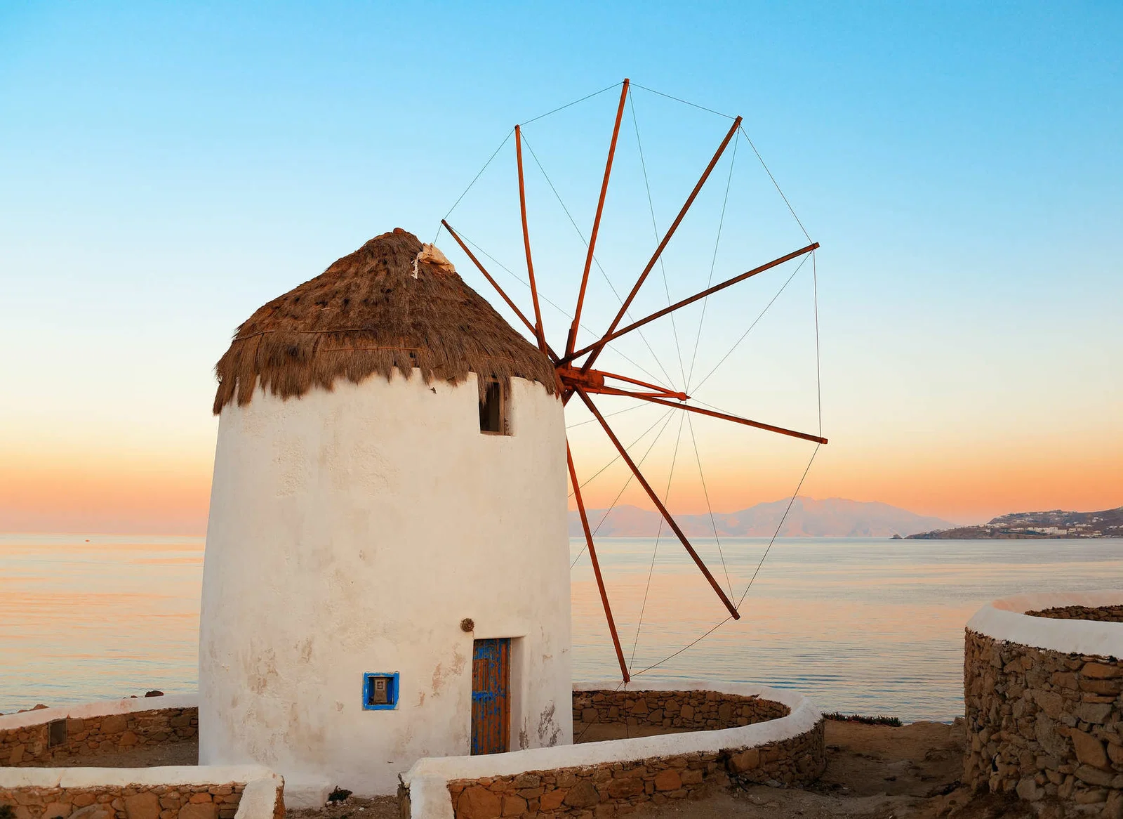 Colectii - Fototapet moara de vant pe coasta albastru DD123697  -  A.S. Creation