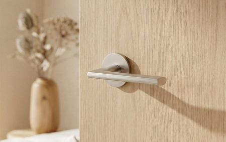 Maner usa de interior, ARTE R, nichel satin, cu rozeta buton [2]