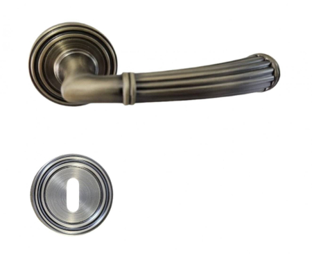 Noutati - Maner usa de interior, Cometa, bronz mat, cu rozeta rotunda cheie