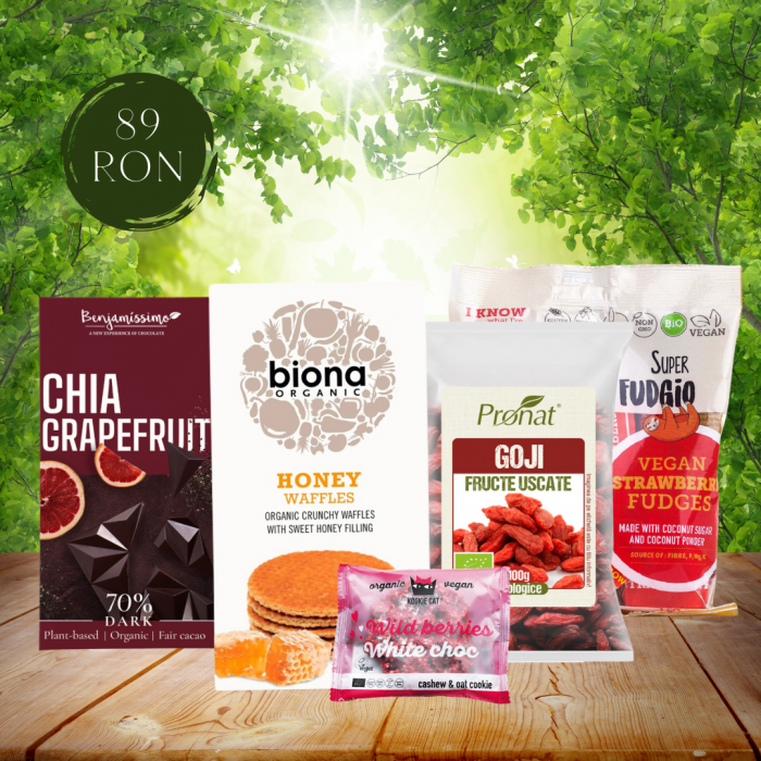 Pachet cu gustări dulci (Cookie, ciocolată, caramele, goji, vafe cu miere) [1]