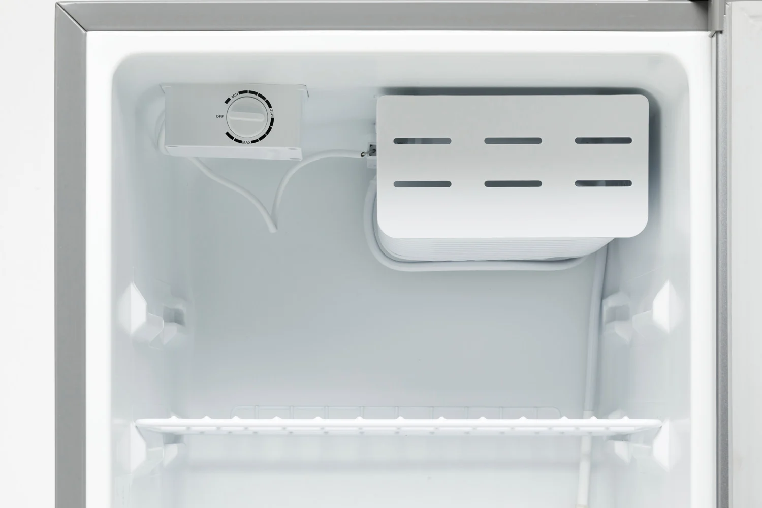 Minibar LDK BC-68S, Capacitate 66 l, Termostat ajustabil, H 63 cm, Argintiu
