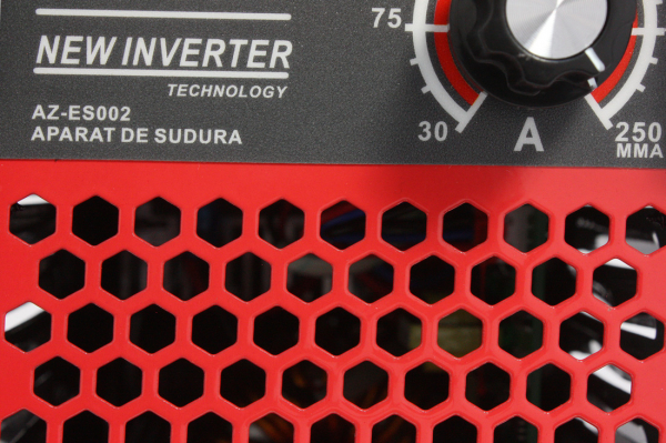 Aparat de sudura invertor Almaz 250a az-es002, electrod 1,6-4mm accesorii incluse [10]