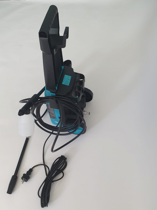 PACHET - Aparat de spalat cu presiune DETOOLZ, presiune 135 bari, putere 1600 W, debit maxim 6.8 l/min, DZ-CI108 + Furtun gradina BLUEBOS PLUS 1/2" (14 mm) 20m, set duze de conectare [9]