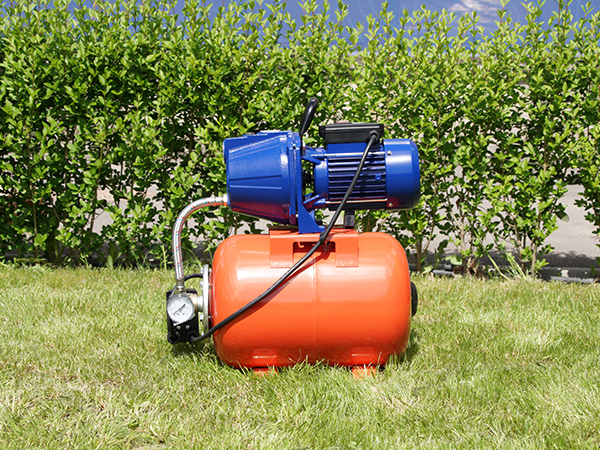 Hidrofor Gmax AUTOJET 1300, debit 4.8 m3/h, putere 1.3 kw, aspirare 8 m, refulare 50 m, presiune 3 bari [2]