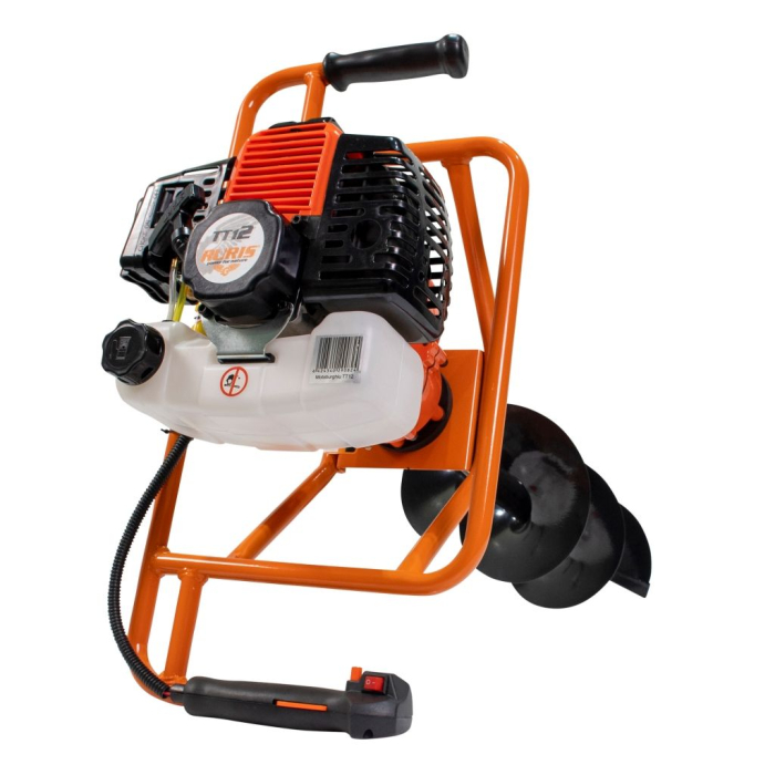 Motoburghiu RURIS TT12, motor TEZ 2,3 CP, 51,7 cc, 2 timpi, reductor cu roți dințate de înaltă rezistență, burghie 150 mm și 200 mm, lungime burghiu 800 mm, rezervor 1,2 L [2]