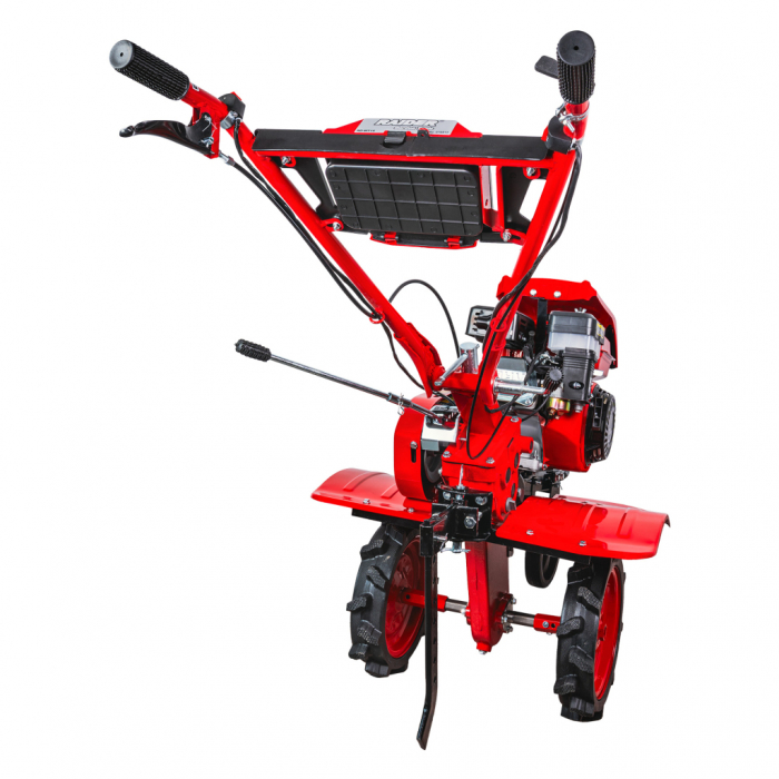 Motocultor Raider RD-WT15, 7 CP, motor 4 timpi, 2+1 viteze, lățime de lucru 300–1200 mm, adâncime 150–350 mm [5]