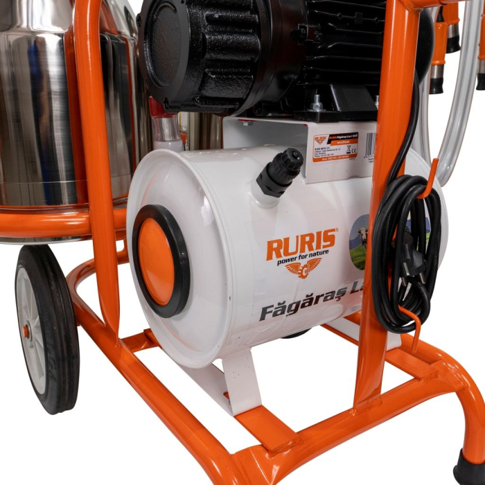 Mulgătoare Făgăraș Lact 902, motor 550 W, 2 posturi de mulgere, 2 bidoane inox 30 L, pompă vacuum 200 L/min, tanc vacuum 18 L, 220V [6]