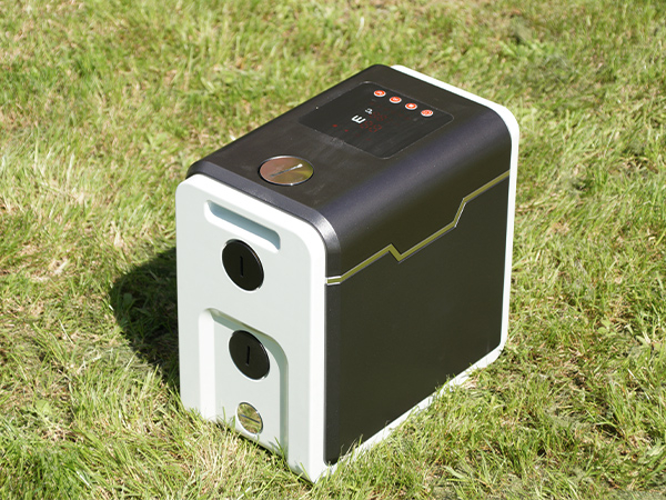 Pompa inteligentă inverter Gmax WGZ15/45EA, putere 600 w, debit 4.5 m3/h, coloana 45, dimensiune 1 tol [2]