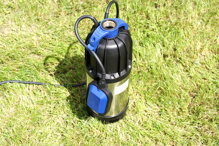 Pompa submersibila de drenaj pentru put Gmax QDP Q1000127-4P, Debit maxim 6,5 m3/h, Putere 1 kw, Coloana de apa 40 m [4]