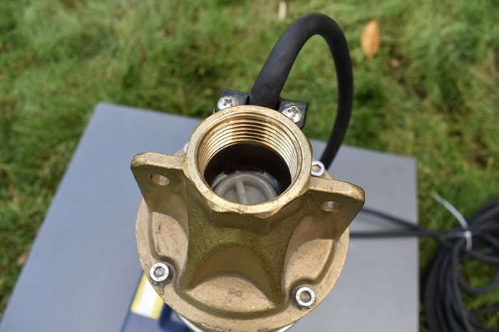 Pompa submersibila de foraj Gmax 4SKm100, debit 2.5 m3/h, putere 750 w, coloana de apa 61 m, cablu 20 m, cupru [9]