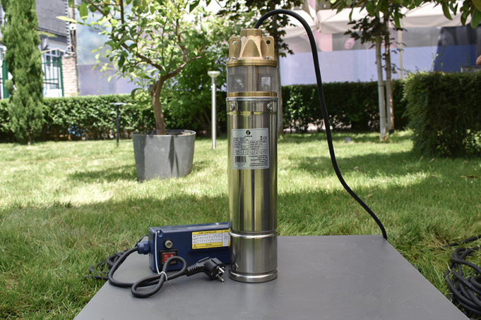 Pompa submersibila de foraj Gmax 4SKm100, debit 2.5 m3/h, putere 750 w, coloana de apa 61 m, cablu 20 m, cupru [7]