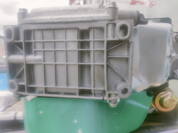 Resigilat - Motor pe benzina DDT Profesional 7.5 Cp, 4 timpi, 200 CC, 3.6 L Rezervor, Fulie dubla inclusa, 40 mm [2]