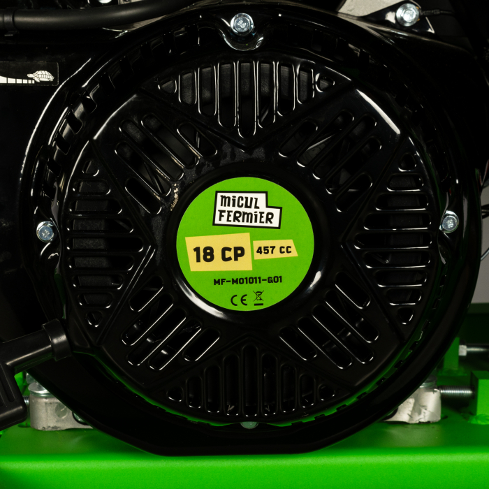 Tocator de crengi Micul Fermier, motor benzina 18CP, diametru maxim de taiere Ø120mm, cu carlig de remorcare, pentru brichete [3]