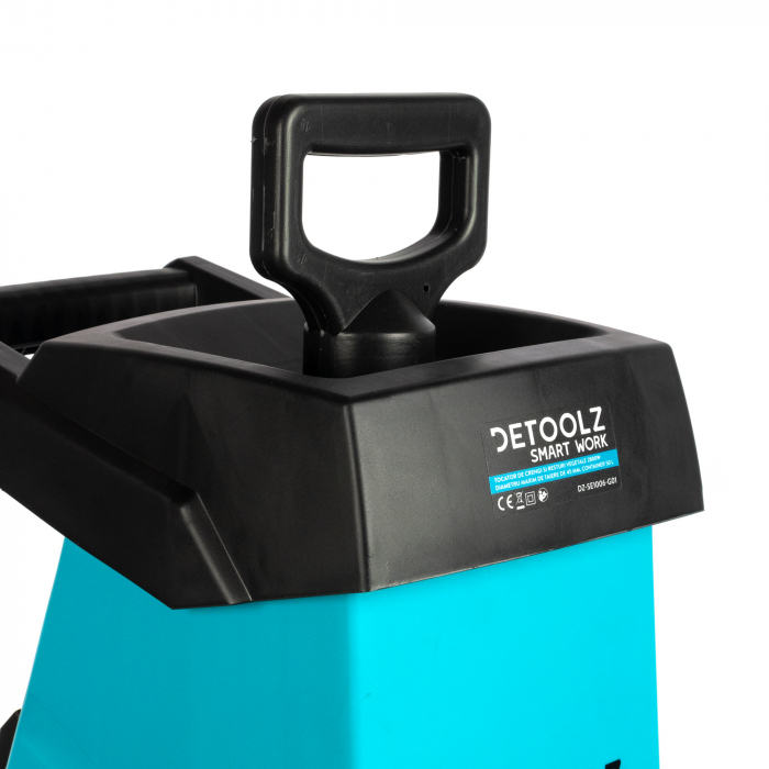 Tocator de crengi si resturi vegetale, putere 2800W, diametru maxim de taiere 45mm, container 50L [6]