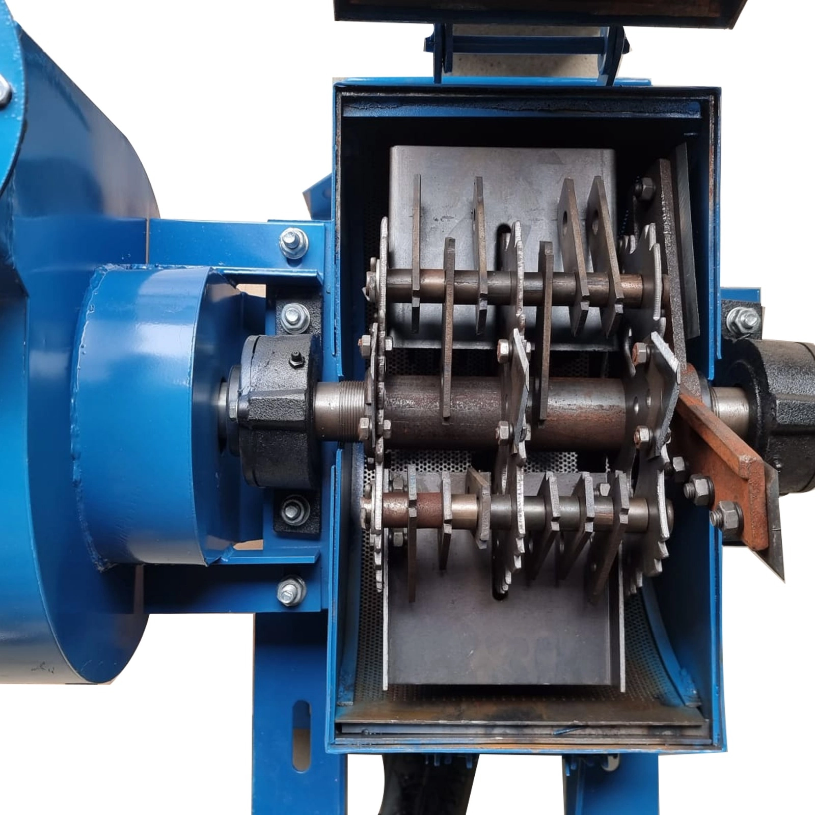 Tocator de furaje MS 40-28A (fara motor), 800 kg/h furaje si 2000 kg/h cereale [5]