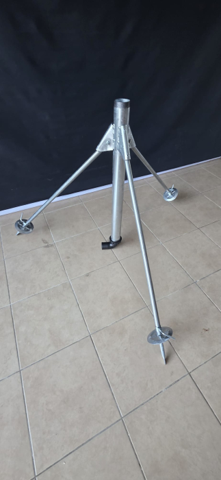 ​​​​​​​Trepied telescopic pentru aspersor de irigații 2" – înălțime reglabilă 80-120 cm [10]