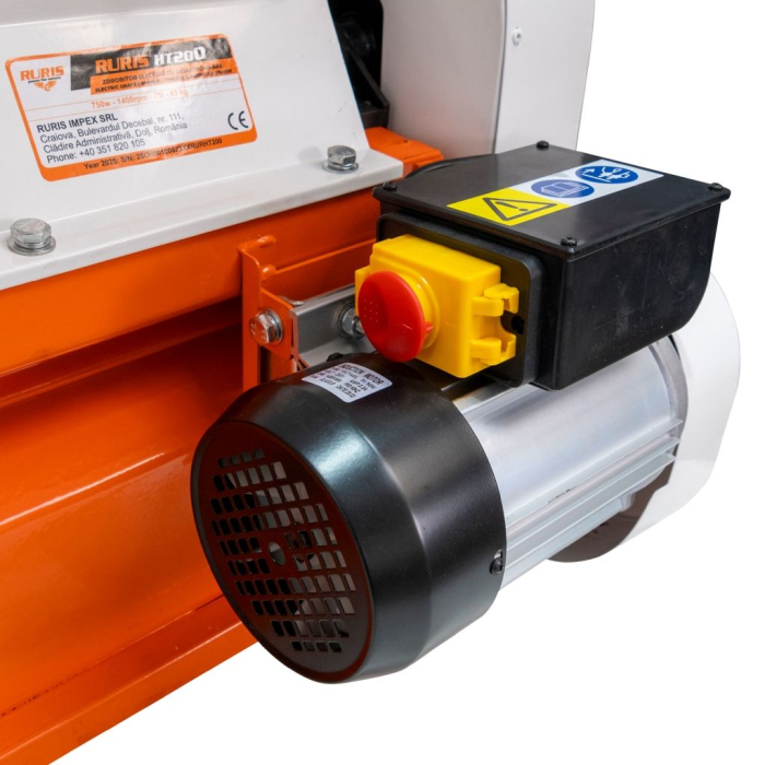 Zdrobitor struguri electric cu desciorchinare RURIS HT200, 750W, capacitate 75L, 1600-1800 kg/h, role aluminiu, cuvă tablă vopsită, motor cupru 1400 rpm, ideal pentru gospodării și producție de vin [4]