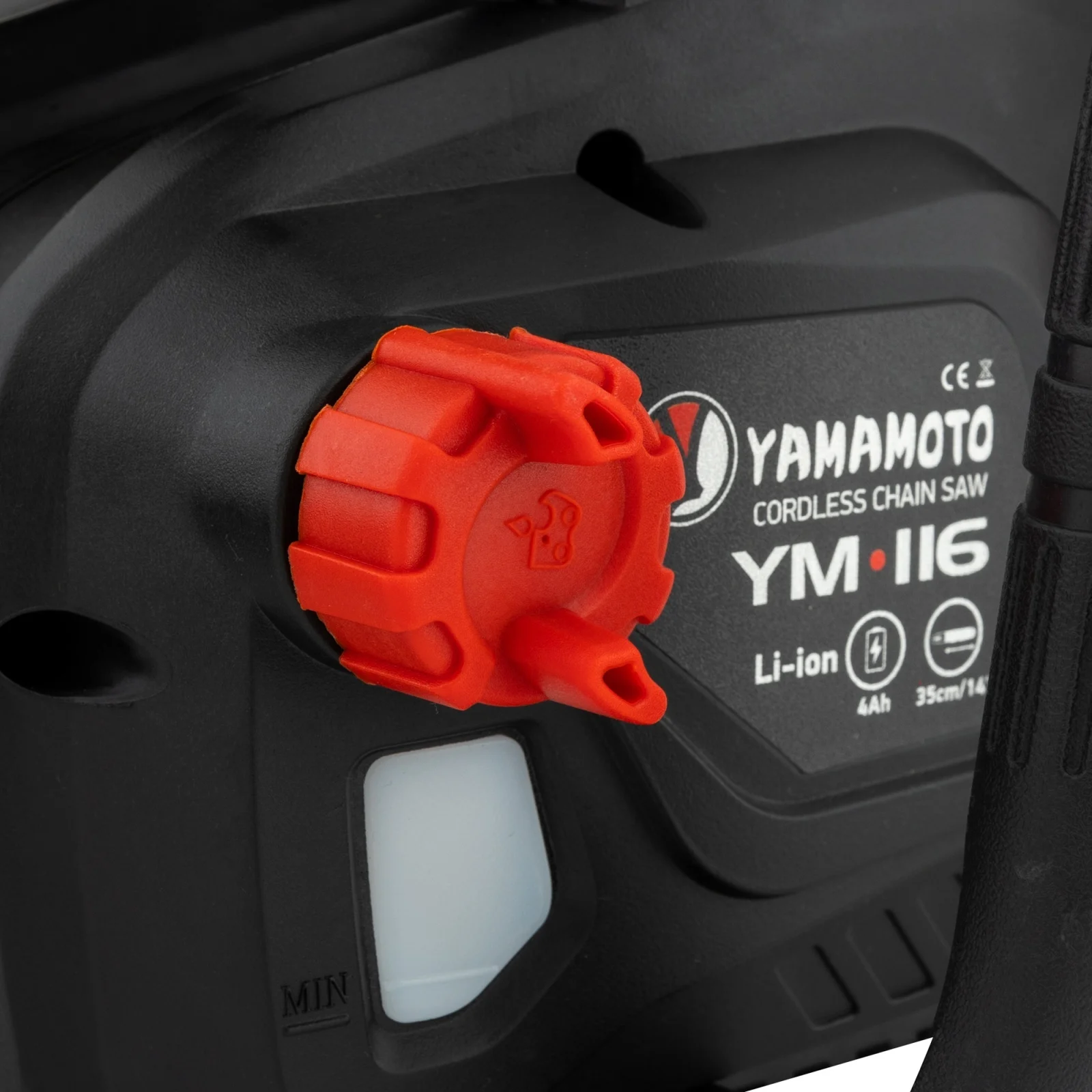 Drujbă Electrică  pe Acumulator YM.116 Yamamoto – Motor Brushless, Lățime Lamei 14'', 2 Acumulatori 20V/4.0Ah, Încărcător Dublu Loc, Oprire Siguranță, Întinzător Lanț Auto-Tensionat [5]