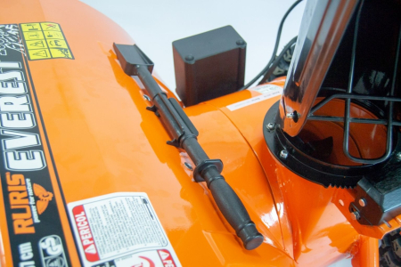 Freză de zăpadă Everest 1009, motor Loncin Winter Engine 12,5 CP, 420 cc, pornire electrică la cheie, lățime de lucru 107 cm, refulare 15 m, încălzire mânere, far LED [9]