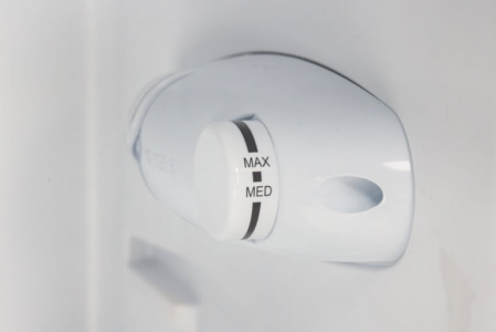 Frigider cu doua usi VIVAX DD-207E S, 204L, Clasa E, Termostat reglabil, Iluminare LED, Usi reversibile, Suprafata painted metal, 3 Rafturi de Sticla securizata, H 143 cm, Argintiu [4]